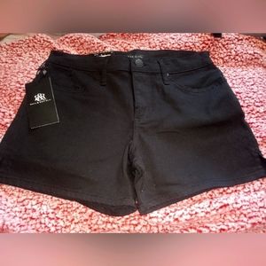 NWT Rock & Republic Black Shorts Mid Rise 8